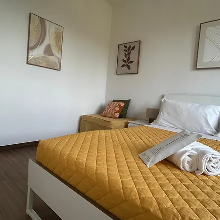 Domus Colli D'oro アパート